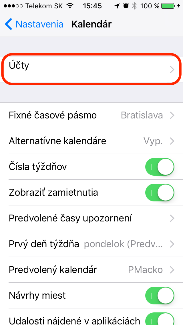 Nastavenia kalendára s vyznačenou položkou Účty